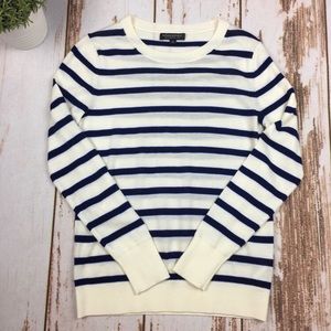 Banana Republic 100% merino wool sweater